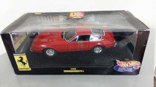 Ferrari 365 GTB/4 1:18 Hot Wheels Model: AB8654WP